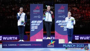 podium balance beam ph simone ferraro sfa01162 copia